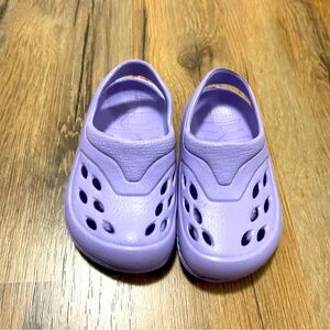 Size 3 purple slide on